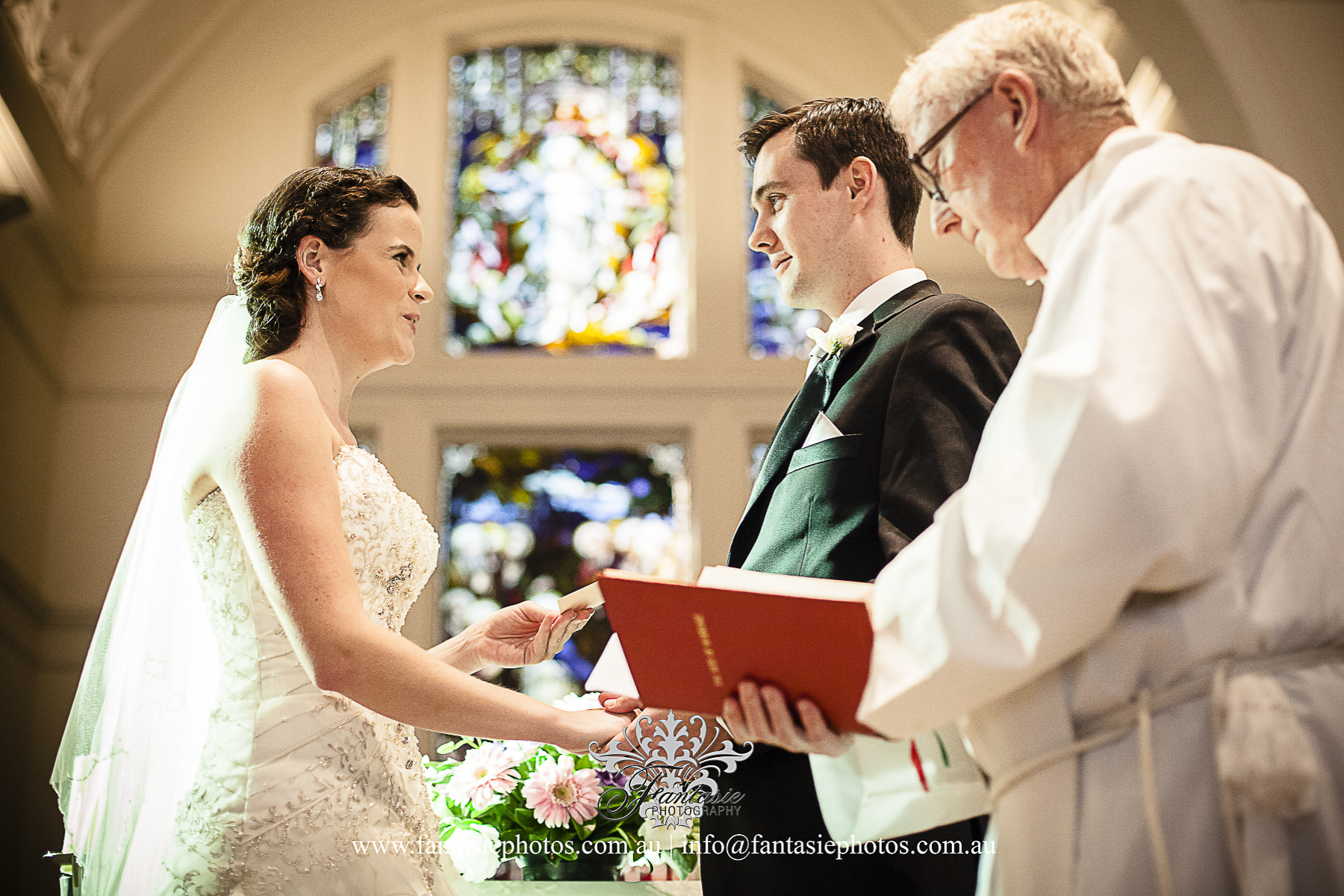 Wedding Photo in St ignatius church riverview wedding ceremony | Fantasie Photography