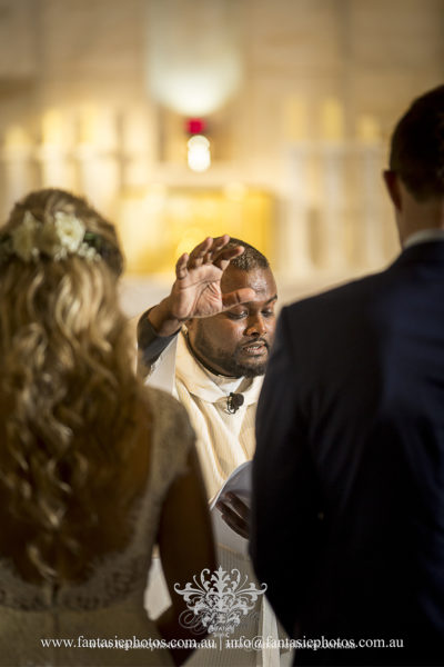 Wedding Photography at Blessed Sacrament Catholic Church Clifton Gardens | Fantasie Photography