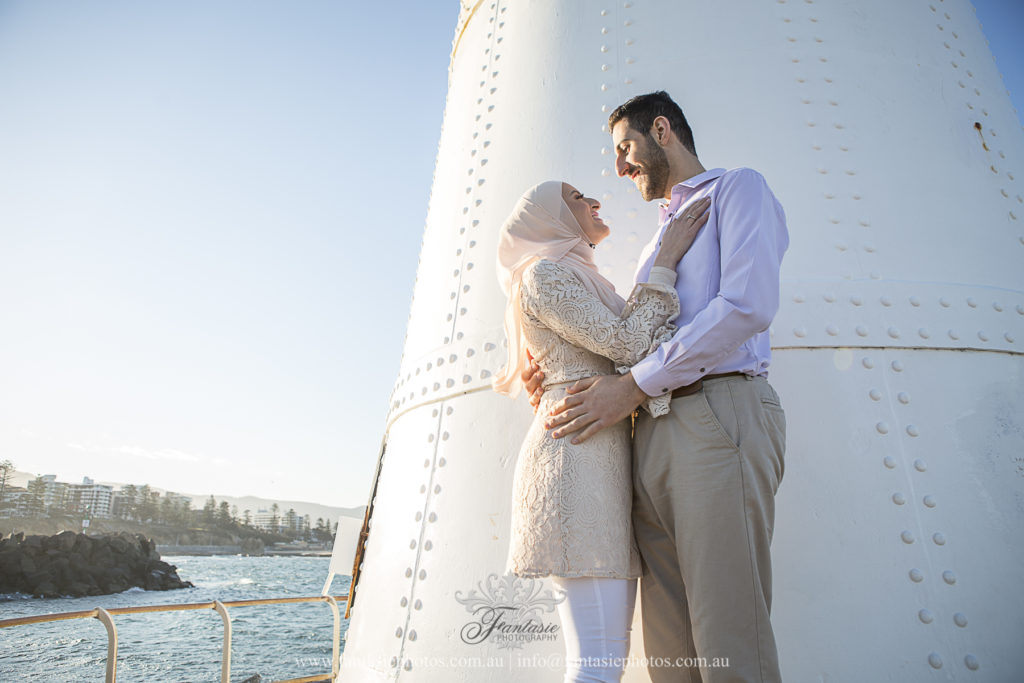 Sydney Prewedding Photography at Wollongong Breakwater Lighthouse | Fantasie Photography