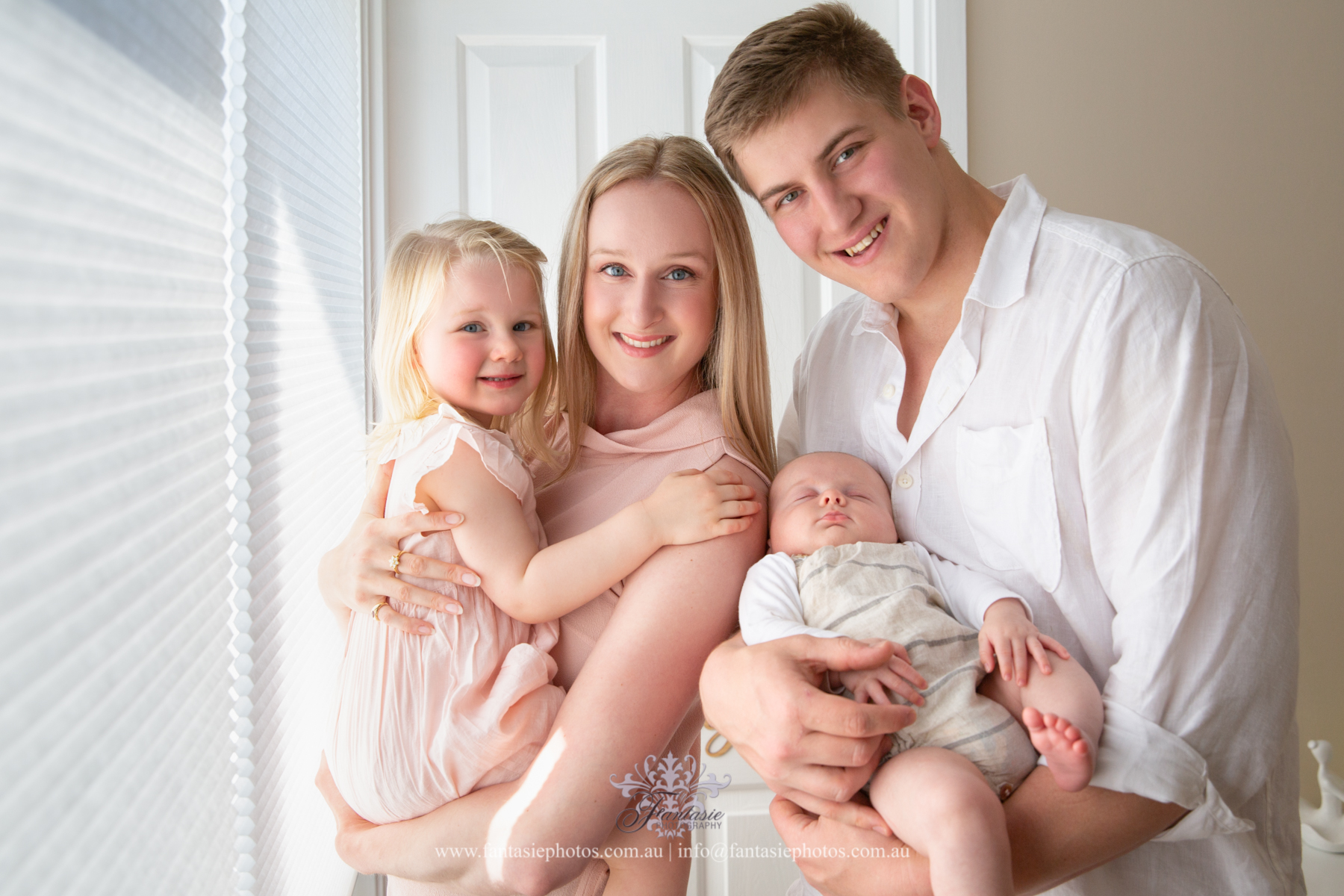 Family Portrait Family of four | Fantasie Photography
